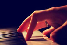 乐鱼登录-恩菲尔德前锋线组合默契提升，世俱杯争冠利器