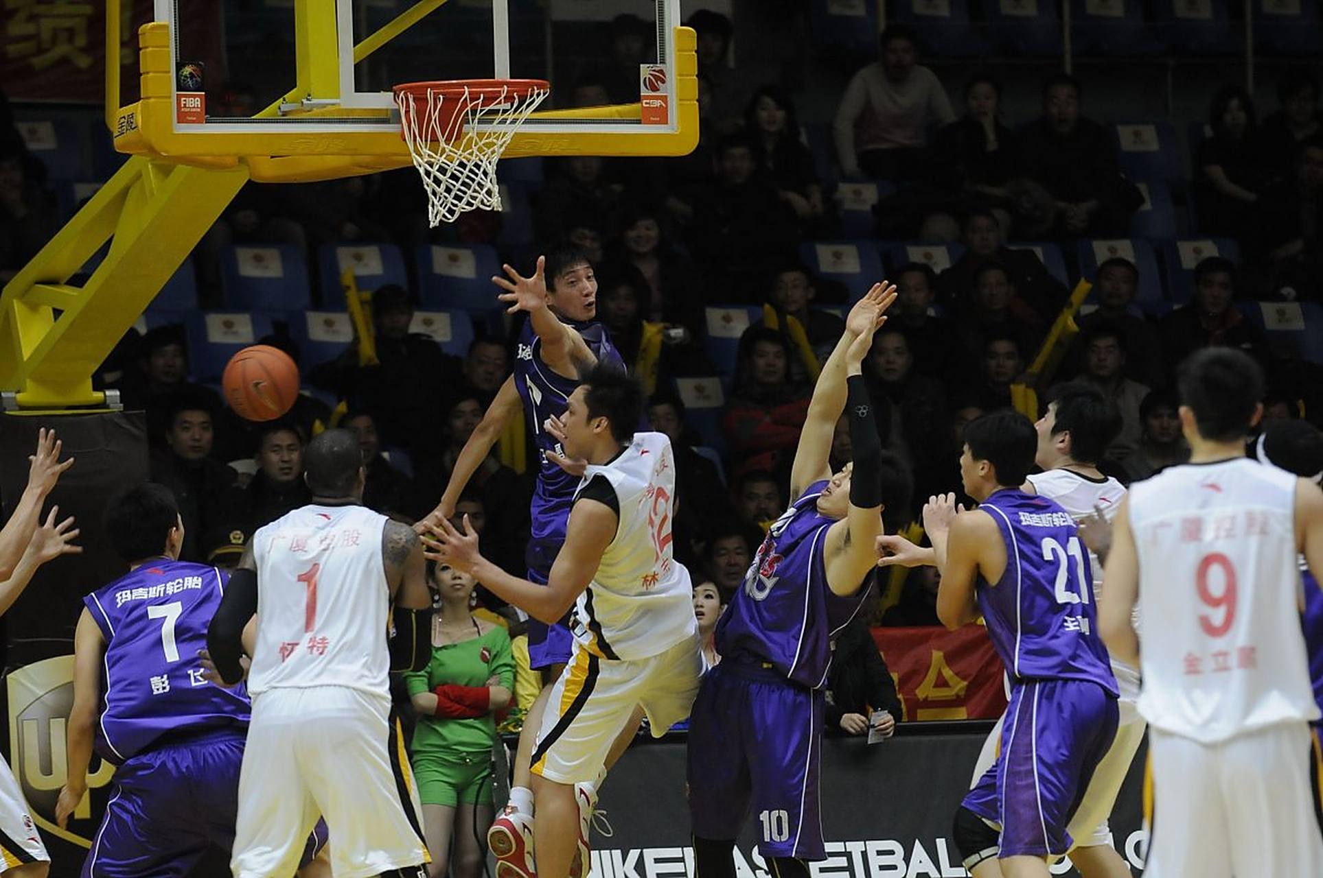 乐鱼登录-关于强队对决双方各显神通，比赛火药味十足令人着迷的信息