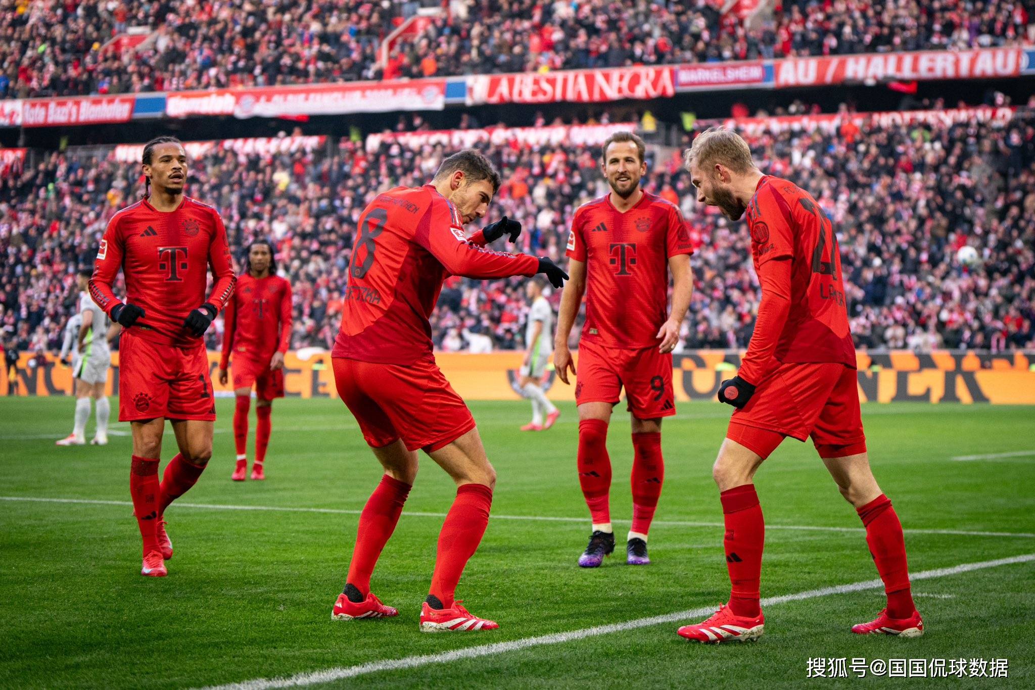 乐鱼体育官网网页版-拜仁轻取对手，顺利晋级欧冠四强