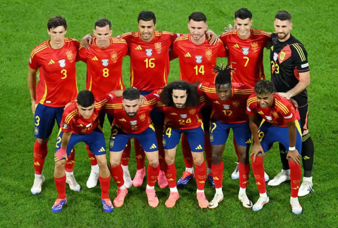 关于西班牙队险胜土耳其，晋级欧洲杯强赛的信息