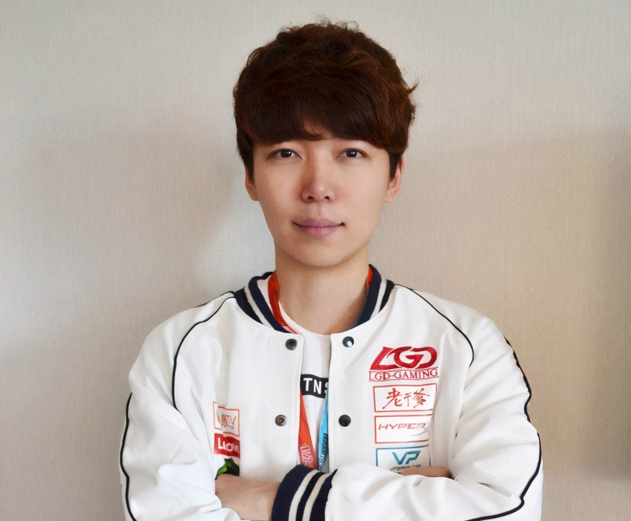 LGD翻盘SHR，Ming拿下关键大龙顶尖较量成都决赛之夜，让粉丝疯狂欢呼